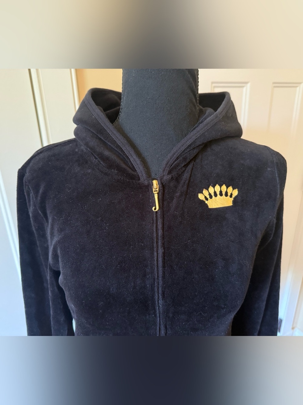 JUICY COUTURE VELOUR FULL ZIP HOODIE JACKET Black With Gold Logo Women’s Size M - Picture 2 of 14